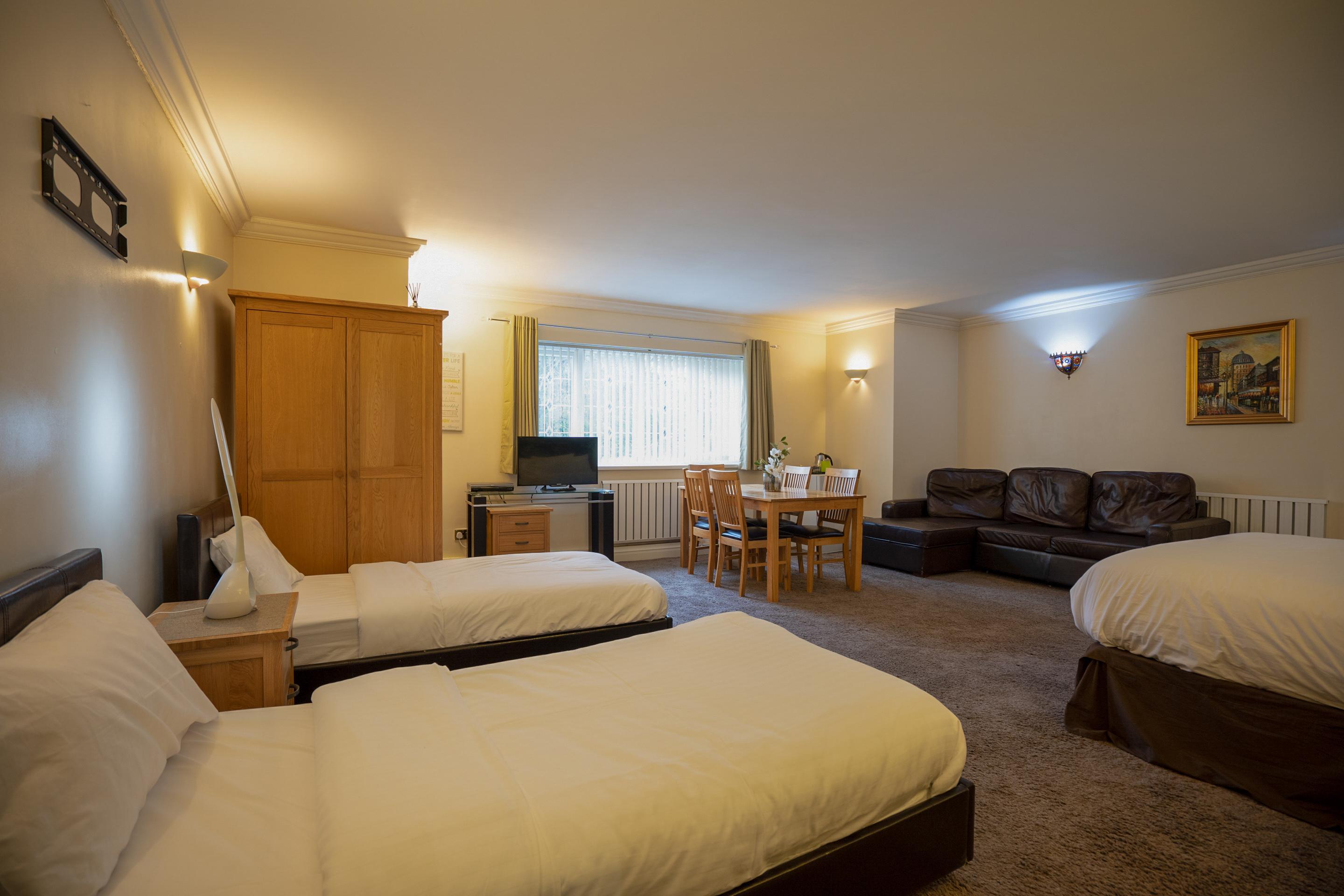 โอโย โอ๊กครอฟต์ เกสต์ เฮาส์ แมนเชสเตอร์ แอร์พอร์ต Hotel Ringway ภายนอก รูปภาพ